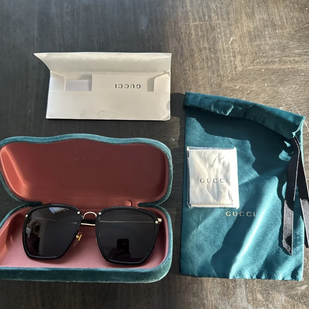 Gucci GG0673S Black/Grey (001) Sunglasses Authentic $550